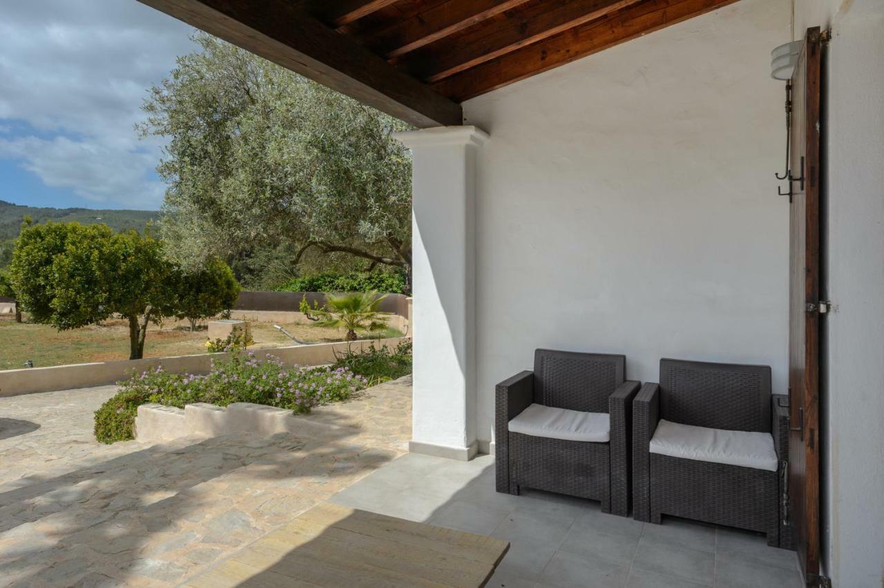 Villa Can Carreras Sant Llorenç de Balàfia Exterior foto